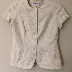 Lovely Cream Jones NY blazer / blouse
